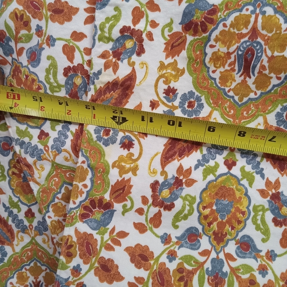 Set 4 Floral Fall Placemats, Nicole Miller, Cloth Table Mats 12x18" - Picture 3 of 5